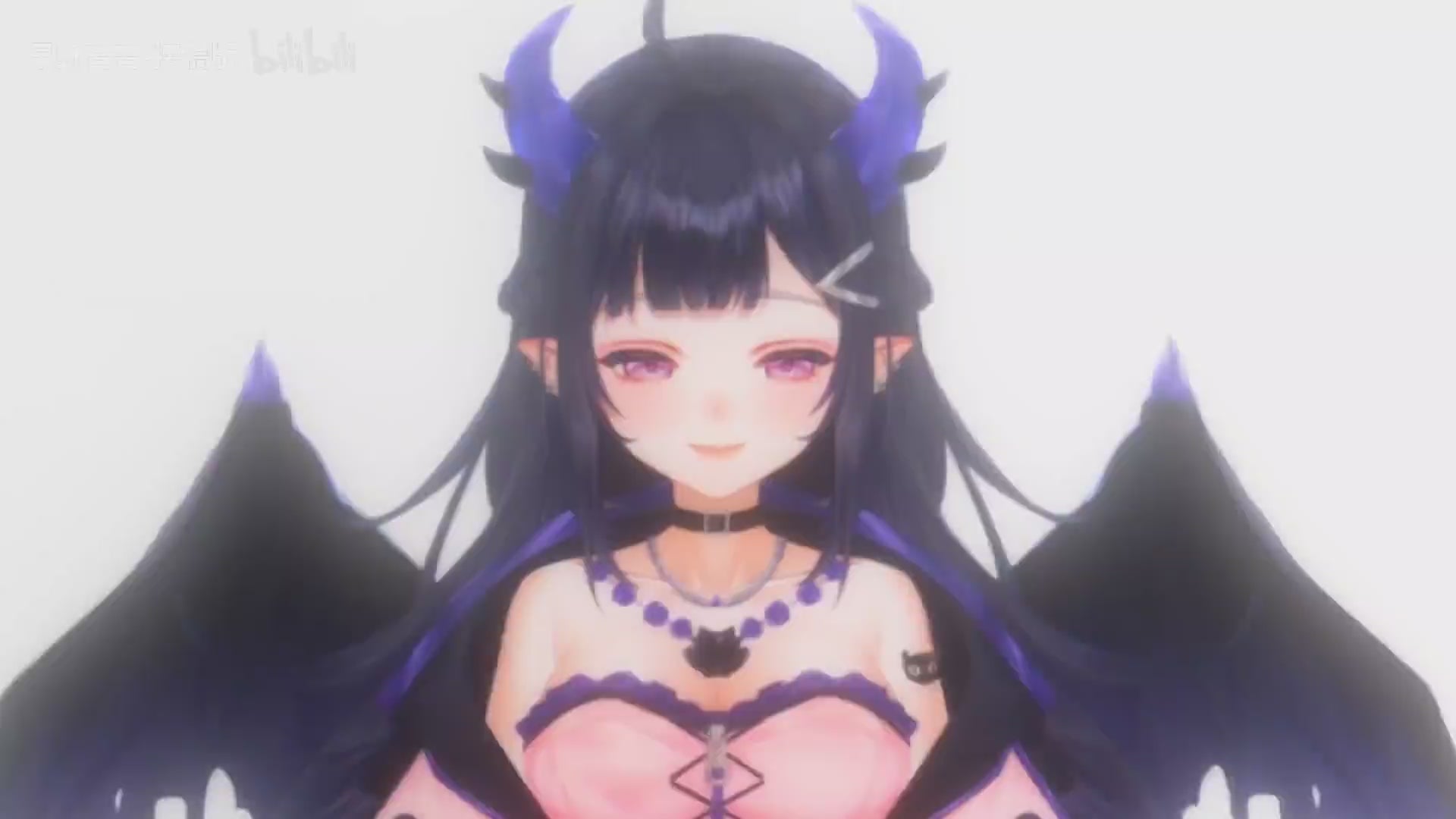 Load video: Lila